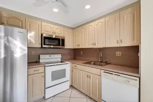 95 Burgundy B, Delray Beach, FL 33484 - Photo 15