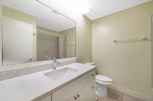 8633 NW 12th St, Plantation, FL 33322 - Photo 7