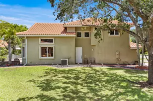 12585 NW 56th Dr, Coral Springs, FL 33076 - Photo 25