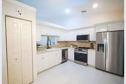 8088 VÃ­a Di Veneto, Boca Raton, FL 33496 - Photo 15