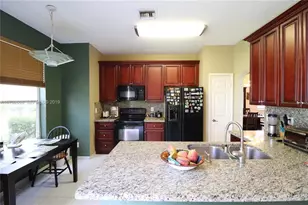 16241 Opal Creek Dr, Weston, FL 33331 - Photo 9