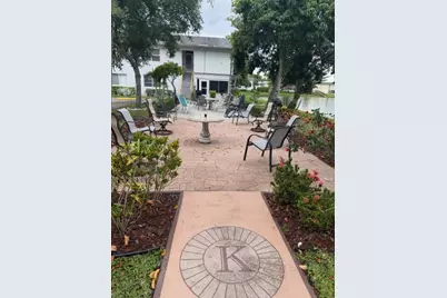 149 Stratford, West Palm Beach, FL 33417 - Photo 3