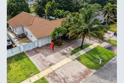 19515 Carolina Circle, Boca Raton, FL 33434 - Photo 5