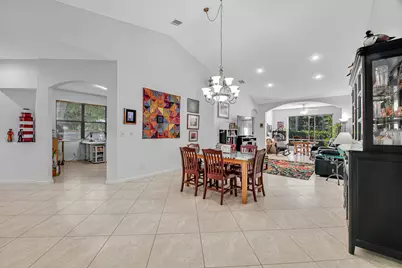 9543 Crescent View Drive N, Boynton Beach, FL 33437 - Photo 5
