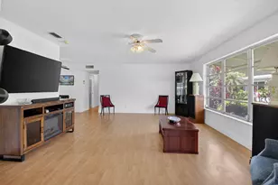 172 High Point Terrace W, Delray Beach, FL 33445 - Photo 3