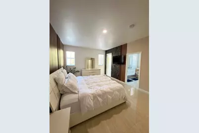 7407 NW 108th Path, Doral, FL 33178 - Photo 23