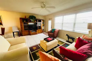 4038 Berkshire B, Deerfield Beach, FL 33442 - Photo 3