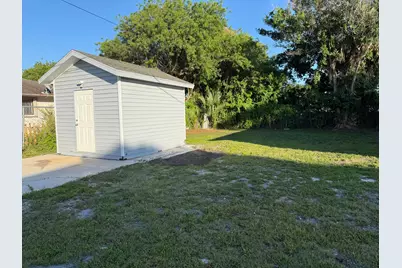 3277 SE Birch Avenue, Stuart, FL 34997 - Photo 7