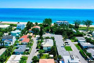 21 Oceanview Dr, Ocean Ridge, FL 33435 - Photo 3