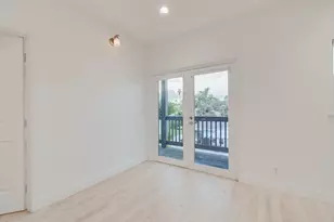 21 Oceanview Dr, Ocean Ridge, FL 33435 - Photo 3
