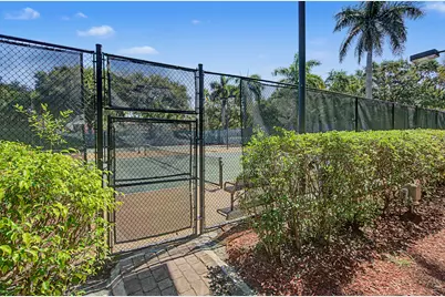 1755 NW 77th Avenue, Pembroke Pines, FL 33024 - Photo 37