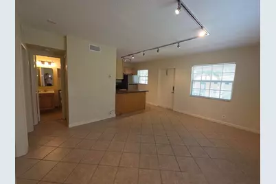 2660 NE 8th Avenue #Unit 219, Wilton Manors, FL 33334 - Photo 9