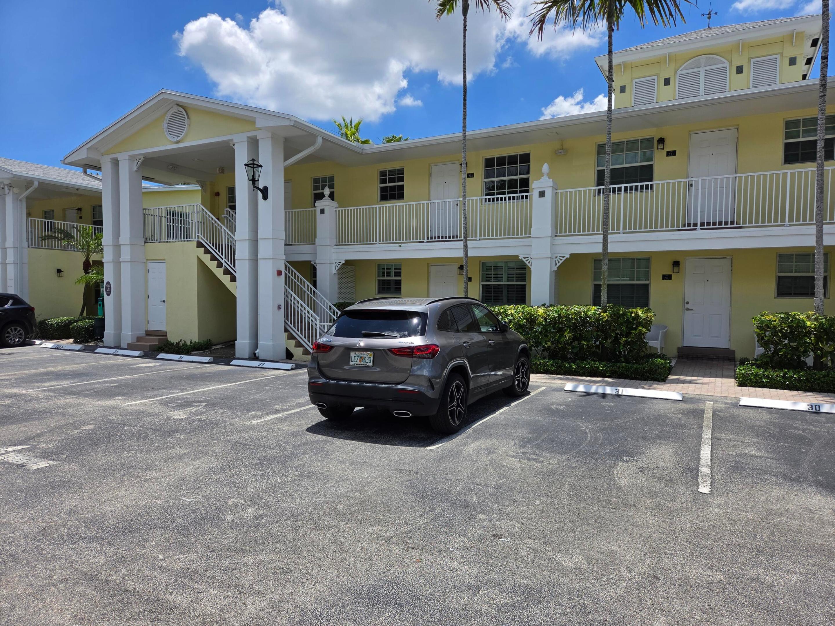 2660 NE 8th Ave #Unit 219 - 2660 NE 8th Ave #Unit 219, Wilton Manors, FL 33334 Luxury Property | Jose Angel Pina