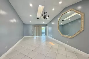 5072 Arbor Glen Cir, Lake Worth, FL 33463 - Photo 3