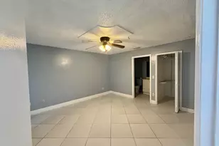 5072 Arbor Glen Cir, Lake Worth, FL 33463 - Photo 5