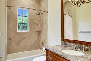 1212 E Lake Dr, Fort Lauderdale, FL 33316 - Photo 51