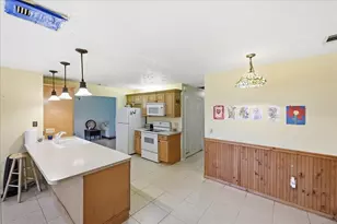 716 SE Evergreen Terrace, Port Saint Lucie, FL 34983 - Photo 5
