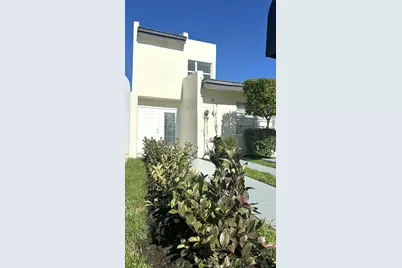 4300 W 10th Court, Hialeah, FL 33012 - Photo 3