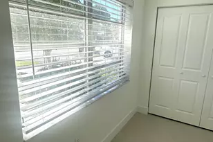 4300 W 10th Ct, Hialeah, FL 33012 - Photo 31