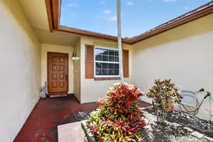 13970 Oaklawn Pl, Davie, FL 33325 - Photo 5