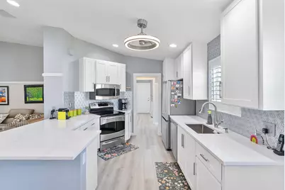 8210 Saint Johns Court, Wellington, FL 33414 - Photo 11