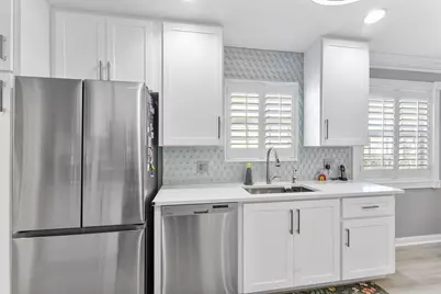 8210 Saint Johns Court, Wellington, FL 33414 - Photo 7