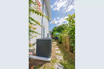 740 Winters, West Palm Beach, FL 33405 - Photo 63