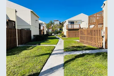 637 Executive Center Drive #N208, West Palm Beach, FL 33401 - Photo 1