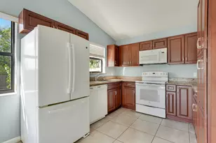 4617 SE Geneva Dr, Stuart, FL 34997 - Photo 3