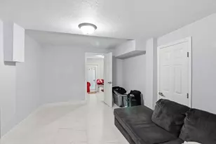 1152 Sunset Rd, West Palm Beach, FL 33406 - Photo 11