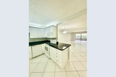 4120 Union Square Boulevard #A2, Palm Beach Gardens, FL 33410 - Photo 9