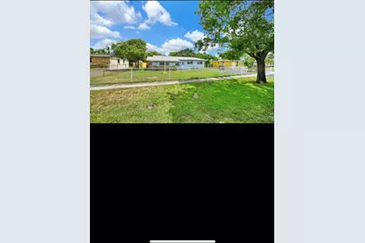 1112 NW 43rd Terrace, Lauderhill, FL 33313 - Photo 3