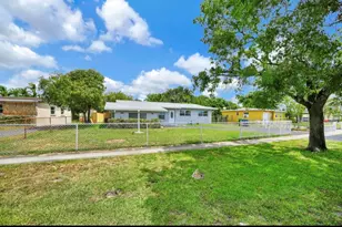 1112 NW 43rd Terrace, Lauderhill, FL 33313 - Photo 3