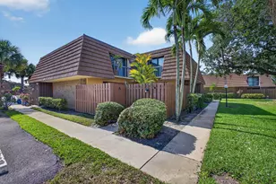 825 Center St, Jupiter, FL 33458 - Photo 1