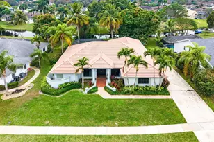 13710 Callington Dr, Wellington, FL 33414 - Photo 3