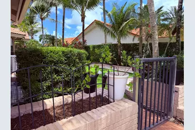 7640 NW 87th Avenue, Tamarac, FL 33321 - Photo 25