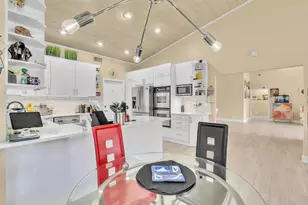 7640 NW 87th Ave, Tamarac, FL 33321 - Photo 35
