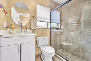 7640 NW 87th Ave, Tamarac, FL 33321 - Photo 45