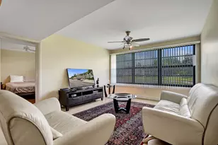 6037 Balboa Cir, Boca Raton, FL 33433 - Photo 9