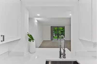 5220 Las Verdes Circle #317, Delray Beach, FL 33484 - Photo 5