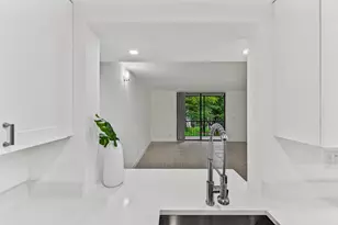 5220 Las Verdes Cir, Delray Beach, FL 33484 - Photo 5