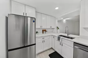 5220 Las Verdes Cir, Delray Beach, FL 33484 - Photo 1