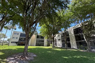 5220 Las Verdes Cir, Delray Beach, FL 33484 - Photo 17