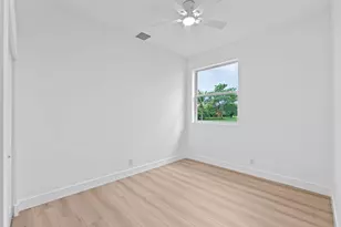 1688 Hull Ct, Wellington, FL 33414 - Photo 21