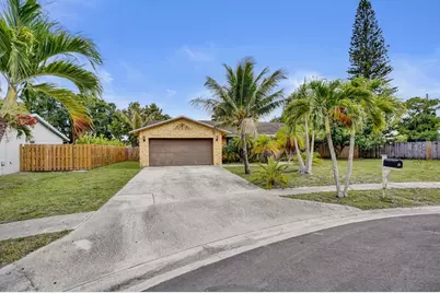 125 Seagull Court, Royal Palm Beach, FL 33411 - Photo 3