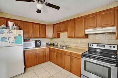 125 Seagull Court, Royal Palm Beach, FL 33411 - Photo 23