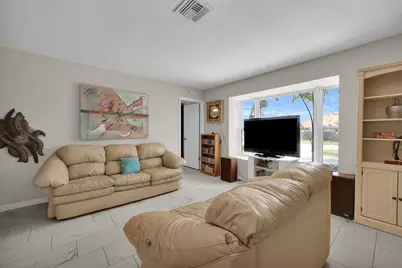 552 SW Eyerly Avenue, Port Saint Lucie, FL 34983 - Photo 7
