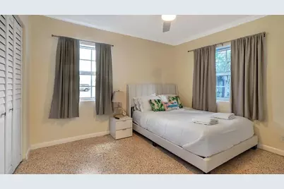 802 N J Street, Lake Worth, FL 33460 - Photo 17