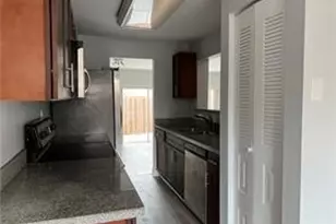 8244 NW 9th St, Plantation, FL 33324 - Photo 3