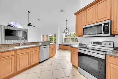 4414 NW 52nd Street, Coconut Creek, FL 33073 - Photo 5